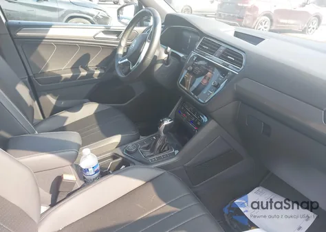 2023 Volkswagen Tiguan 2.0T Se R-Line Black z USA, uszkodzony, nr VIN 3VV8B7AX9PM055640